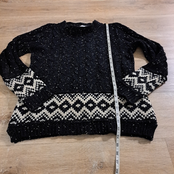 jon & anna Black and White Patterned Knit Sweater Women's Size Medium - Picture 3 of 6